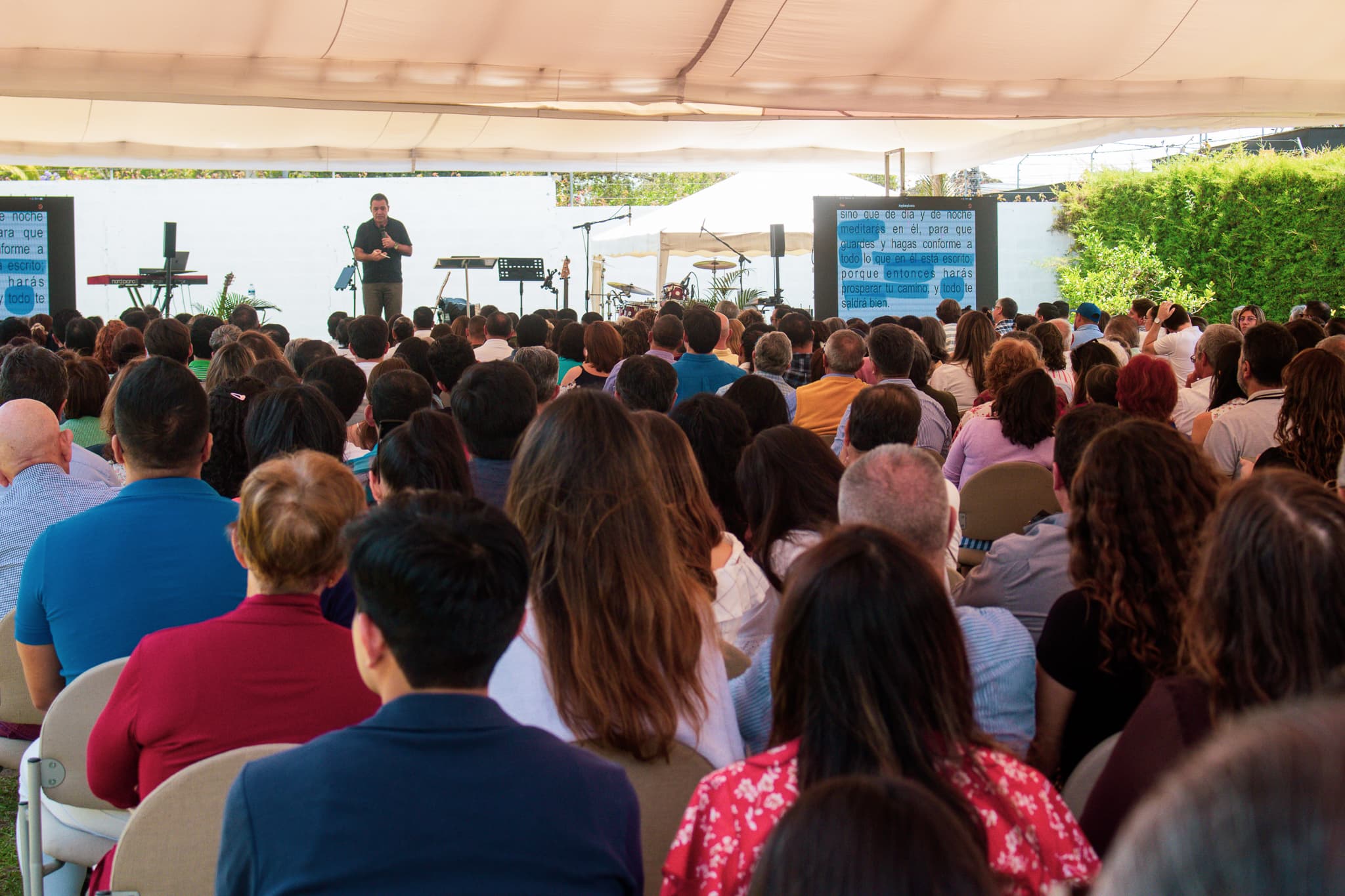 Personas en un evento de la iglesia