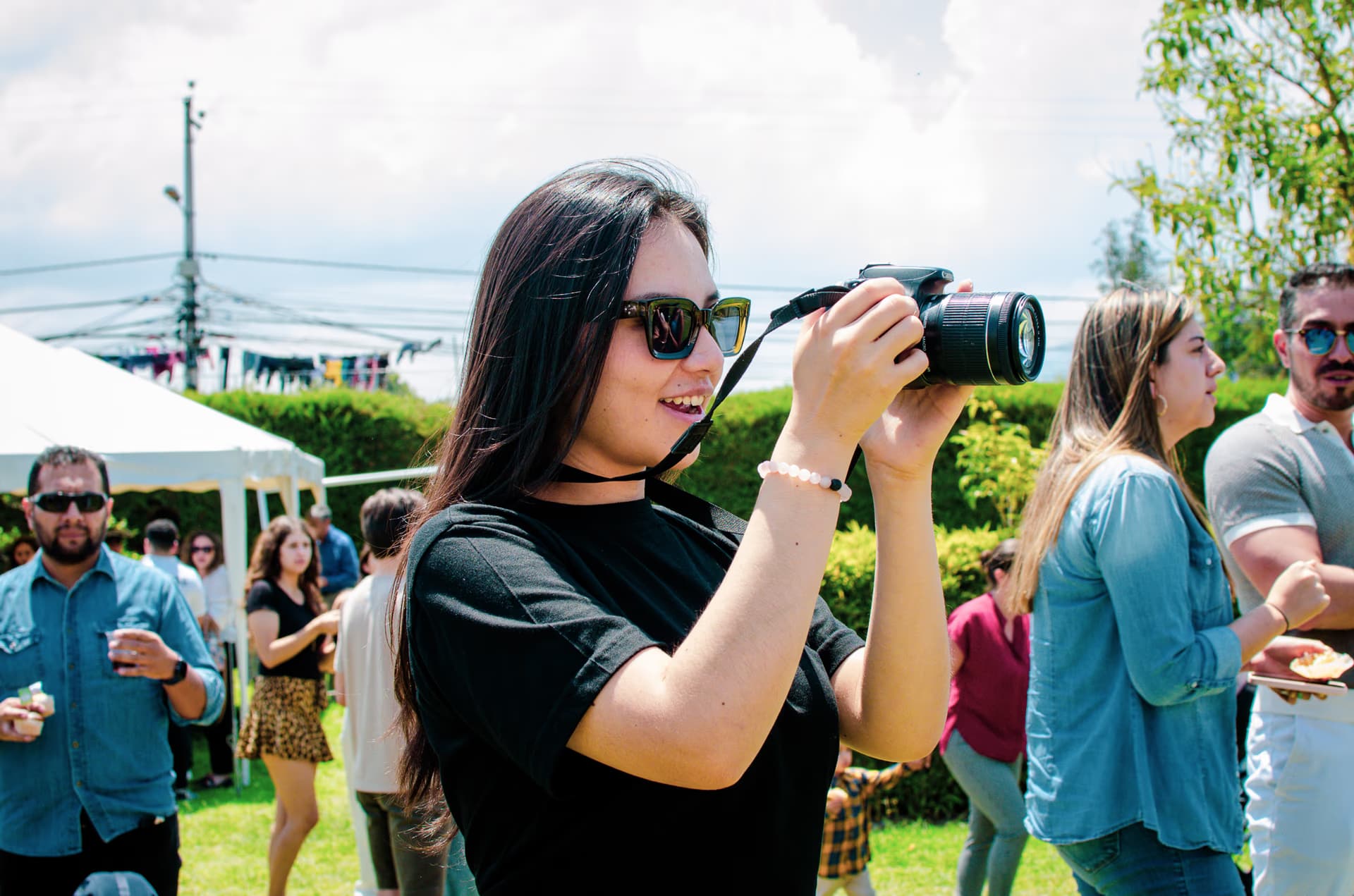 Personas compartiendo